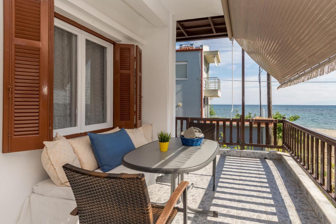 Chalkidiki Beachfront Apartment Nea Iraklia Buitenkant foto